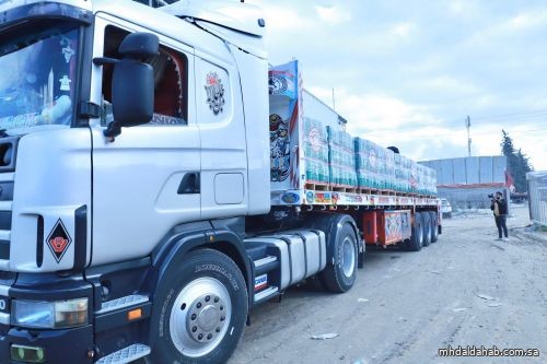عبور أول فوج من الدفعة التاسعة من مساعدات غزة عبور أول فوج من الدفعة التاسعة من مساعدات غزة