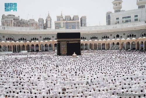 الشيخ أسامة خياط: يدعو لغرس قيم البر والتقوى في الأسرة والمجتمع