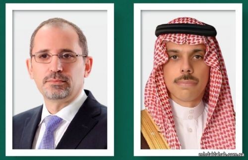 فيصل بن فرحان يتلقى اتصالًا هاتفيًّا من وزير خارجية الأردن