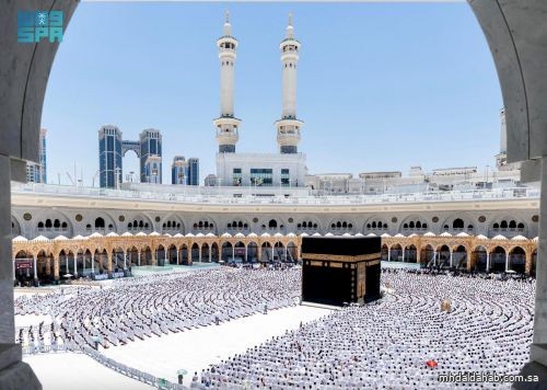 الشيخ بندر بليلة: احذروا التذمر من الحر فهو اعتراض على قضاء الله الشيخ بندر بليلة: احذروا التذمر من الحر فهو اعتراض على قضاء الله