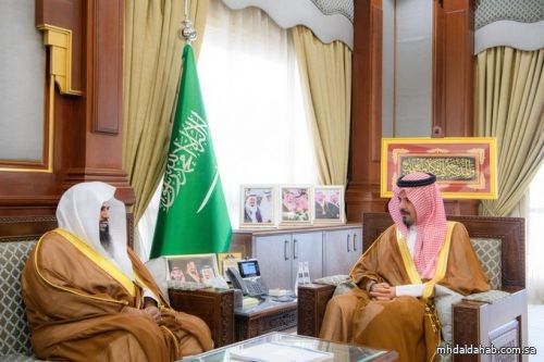 أمير منطقة المدينة المنورة يستقبل مدير عام فرع الرئاسة العامة لهيئة الأمر بالمعروف والنهي عن المنكر بالمنطقة