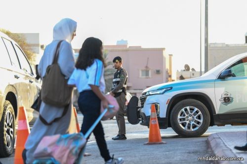 الأمن العام يؤكد أهمية الالتزام بالتعليمات عند استخدام الحافلات المدرسية الأمن العام يؤكد أهمية الالتزام بالتعليمات عند استخدام الحافلات المدرسية