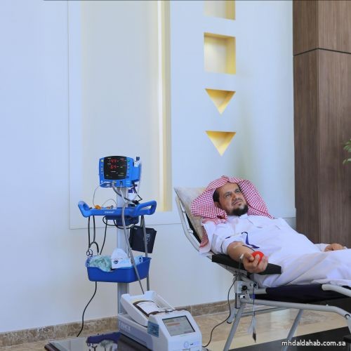 النائب العام يتقدم منسوبي النيابة العامة في حملة ولي العهد للتبرع بالدم النائب العام يتقدم منسوبي النيابة العامة في حملة ولي العهد للتبرع بالدم