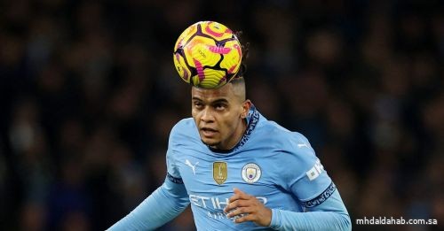 كريستال بالاس يبدي اهتمامه بمدافع مانشستر سيتي