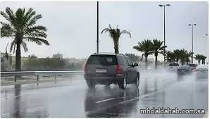 أمطار رعدية متوسطة إلى غزيرة تودي إلى جريان السيول على عدة مناطق