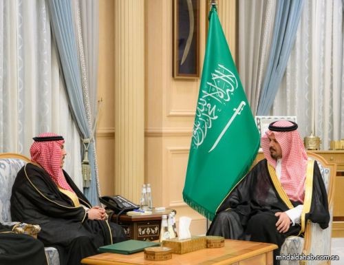 سمو أمير منطقة #المدينة_المنورة #سلمان_بن_سلطان، يستقبل المدير التنفيذي لفرع القطاع الغربي بهيئة الصحة العامة #وقاية الدكتور سري عسيري والوفد المرافق له. سمو أمير منطقة #المدينة_المنورة #سلمان_بن_سلطان، يستقبل المدير التنفيذي لفرع القطاع الغربي بهيئة الصحة العامة #وقاية الدكتور سري عسيري والوفد المرافق له.