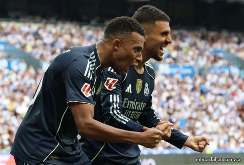 ريال مدريد يواصل انطلاقته الرائعة ويتصدر «الليغا» بالعلامة الكاملة ريال مدريد يواصل انطلاقته الرائعة ويتصدر «الليغا» بالعلامة الكاملة