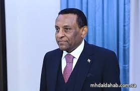 رئيس الوزراء السوداني يصل إلى المدينة المنورة