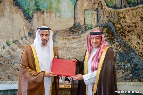 نائب وزير الخارجية يتسلّم نسخة من أوراق اعتماد سفير دولة الإمارات لدى المملكة