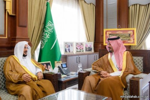 سمو أمير منطقة #المدينة_المنورة #سلمان_بن_سلطان، يستقبل معالي وزير الشؤون الإسلامية والدعوة والإرشاد   الشيخ الدكتور عبداللطيف آل الشيخ.