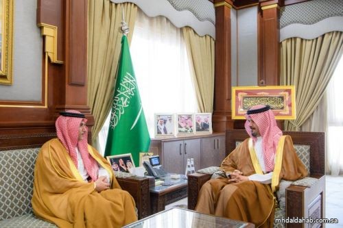 سمو أمير منطقة #المدينة_المنورة #سلمان_بن_سلطان يستقبل رئيس الهيئة العامة للموانئ   المهندس سليمان المزروع،