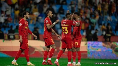 القادسية يقفز إلى وصافة روشن بالفوز على الفتح