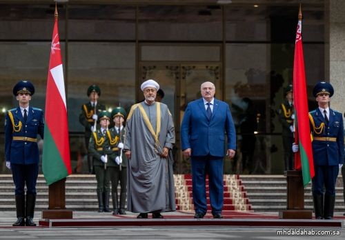 سُّلطان عُمان والرئيسُ البيلاروسي يؤكّدان على أهمية تطوير مجالات التّعاون