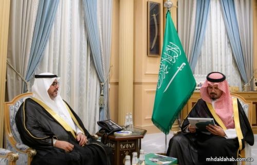سمو أمير منطقة #المدينة_المنورة #سلمان_بن_سلطان يستقبل مدير عام فرع صندوق التنمية الزراعية بالمنطقة بندر الرحيلي. سمو أمير منطقة #المدينة_المنورة #سلمان_بن_سلطان يستقبل مدير عام فرع صندوق التنمية الزراعية بالمنطقة بندر الرحيلي.