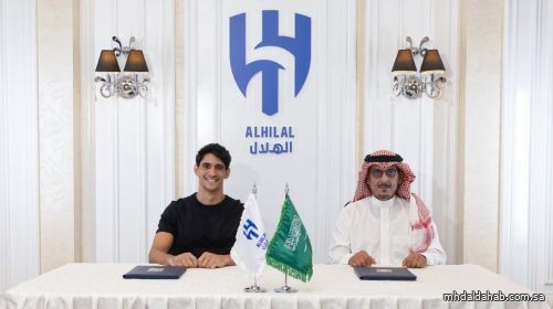 الهلال يعلن تمديد عقد بونو حتى 2028 الهلال يعلن تمديد عقد بونو حتى 2028