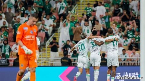 الشباب يقتنص تعادلا في الوقت القاتل أمام الأهلي الشباب يقتنص تعادلا في الوقت القاتل أمام الأهلي