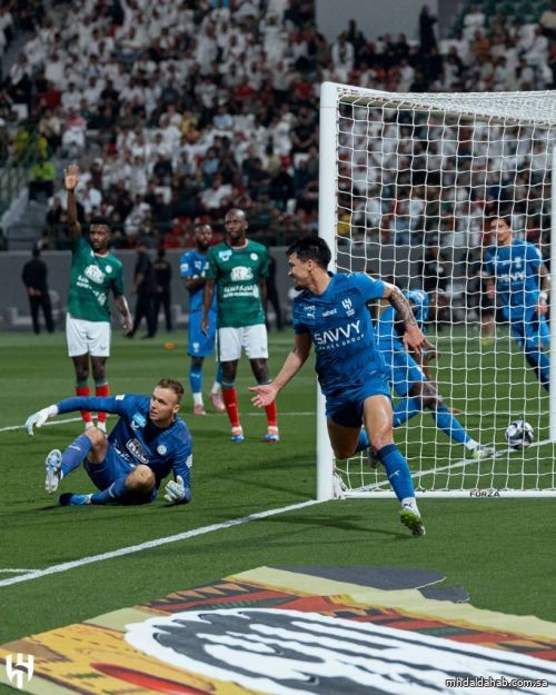 الهلال يكتسح الاتفاق بخماسية تاريخية