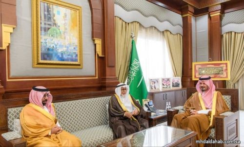 سمو أمير منطقة #المدينة_المنورة #سلمان_بن_سلطان يستقبل عودة بن مبارك البلادي، مالك شركة «أباسكو» المالكة لنادي الأنصار