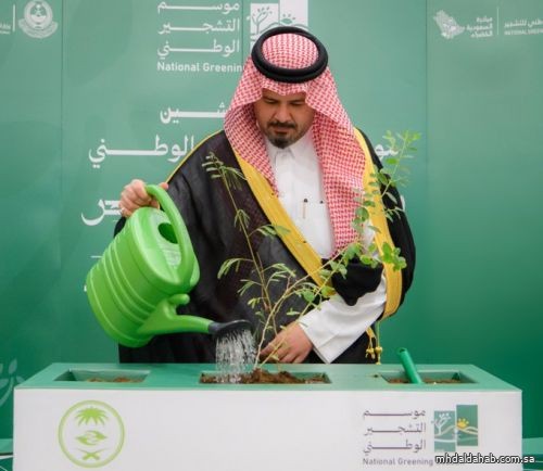 سمو أمير منطقة #المدينة_المنورة #سلمان_بن_سلطان يدشّن #موسم_التشجير_الوطني 2025 بالمنطقة