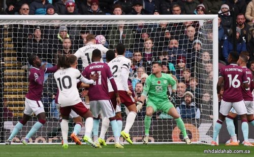 أرسنال يحبط صحوة بيرنلي ويعزز صدارته للدوري الإنجليزي الممتاز