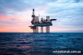 النفط يرتفع مع انحسار مخاوف تخمة المعروض رغم ضعف الطلب