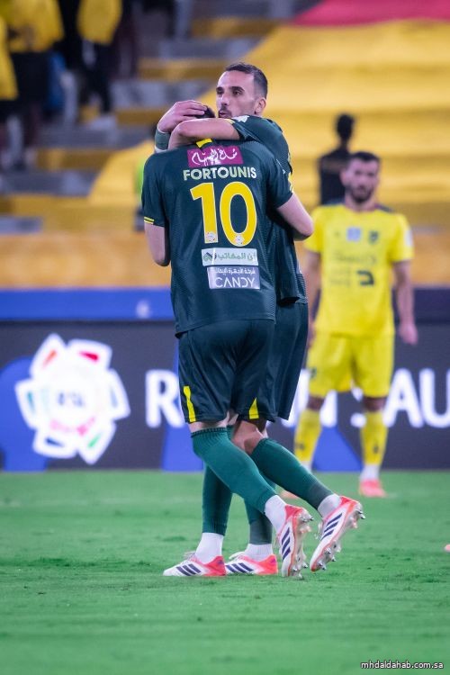 الخليج يضرب الحزم برباعية ويتقدم للمركز الرابع الخليج يضرب الحزم برباعية ويتقدم للمركز الرابع