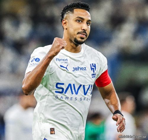 الهلال يقلب تأخره إلى فوز درامي برباعية على النجمة