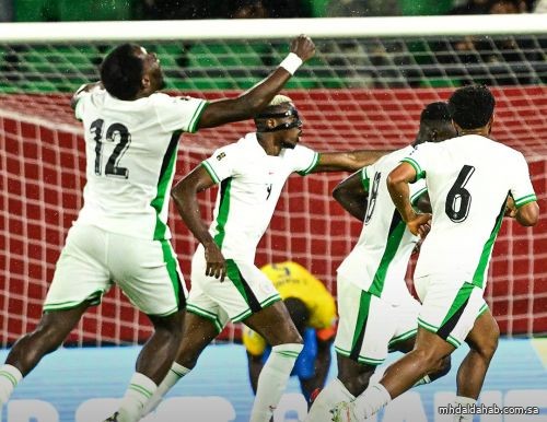 نيجيريا تقسو على الجابون برباعية وتصعد لنهائي الملحق الأفريقي لمونديال 2026 نيجيريا تقسو على الجابون برباعية وتصعد لنهائي الملحق الأفريقي لمونديال 2026