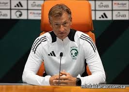 رينارد يؤكد جاهزية الأخضر لمواجهة الجزائر وديًا استعدادًا لكأس العرب رينارد يؤكد جاهزية الأخضر لمواجهة الجزائر وديًا استعدادًا لكأس العرب