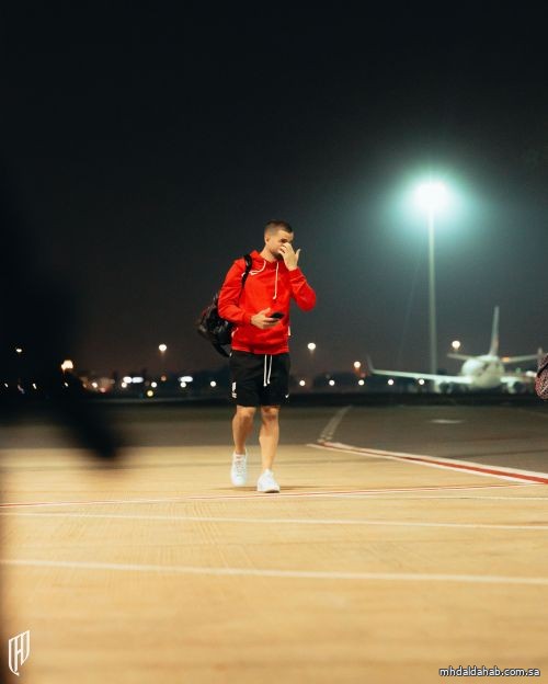 القادسية يصل جدة لمواجهة الأهلي