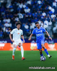 الهلال يهزم الفتح بـ"ثنائية" الهلال يهزم الفتح بـ"ثنائية"