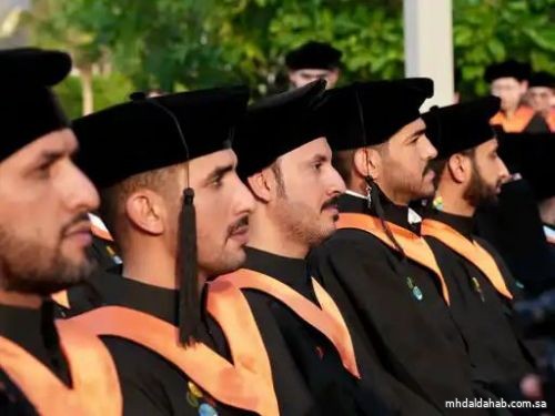 « الداخلية» تحتفي بتخريج 66 موظفًا من برنامج ماجستير هندسة الذكاء الاصطناعي بجامعة «كاوست»