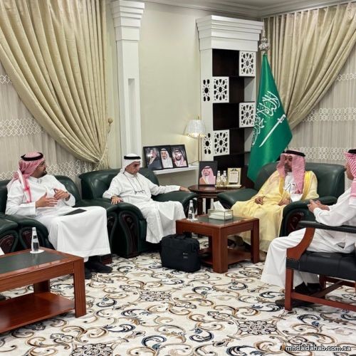 محافظ #المهد د.سلامة بن عيد الجهني يستقبل مدير فرع هيئة التراث بالمدينة أ.عبدالاله خاشقجي محافظ #المهد د.سلامة بن عيد الجهني يستقبل مدير فرع هيئة التراث بالمدينة أ.عبدالاله خاشقجي