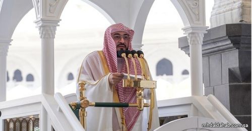 خطيب الحرم يحذّر من اعتياد الذنوب ويدعو لمجاهدة النفس