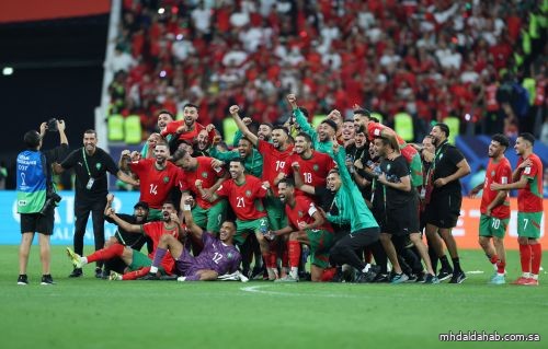 المغرب يبلغ نهائي كأس العرب بفوزه بثلاثية على الإمارات المغرب يبلغ نهائي كأس العرب بفوزه بثلاثية على الإمارات