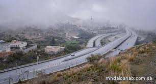 أمطار رعدية وزخات من البرد ورياح نشطة على عدة مناطق