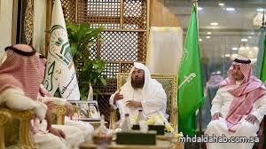 "السديس" يعتمد قرارات تطويرية تعزز الحوكمة وتدعم تمكين المرأة والشباب في الحرمين